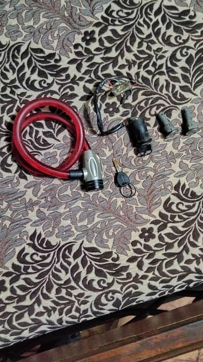 Honda 125 geniune switch  tappy lock and wirelock computerize keys