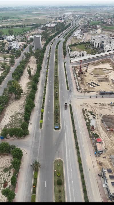 10 Marla Plot for Sale Ready to Build, Excellent Surroundings