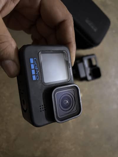 GoPro Hero 10 + 2 Enduro Batteries + Audio Adopter Awesome Condition