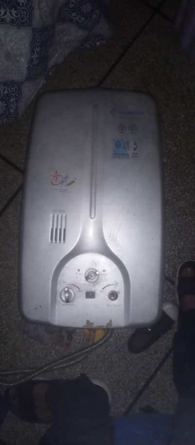 LPG gas Instant gyzer