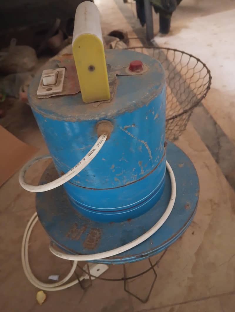 Churning machine/ مدھانی 1