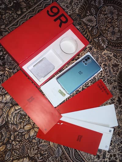 OnePlus 9R Dual sim with box 10/10