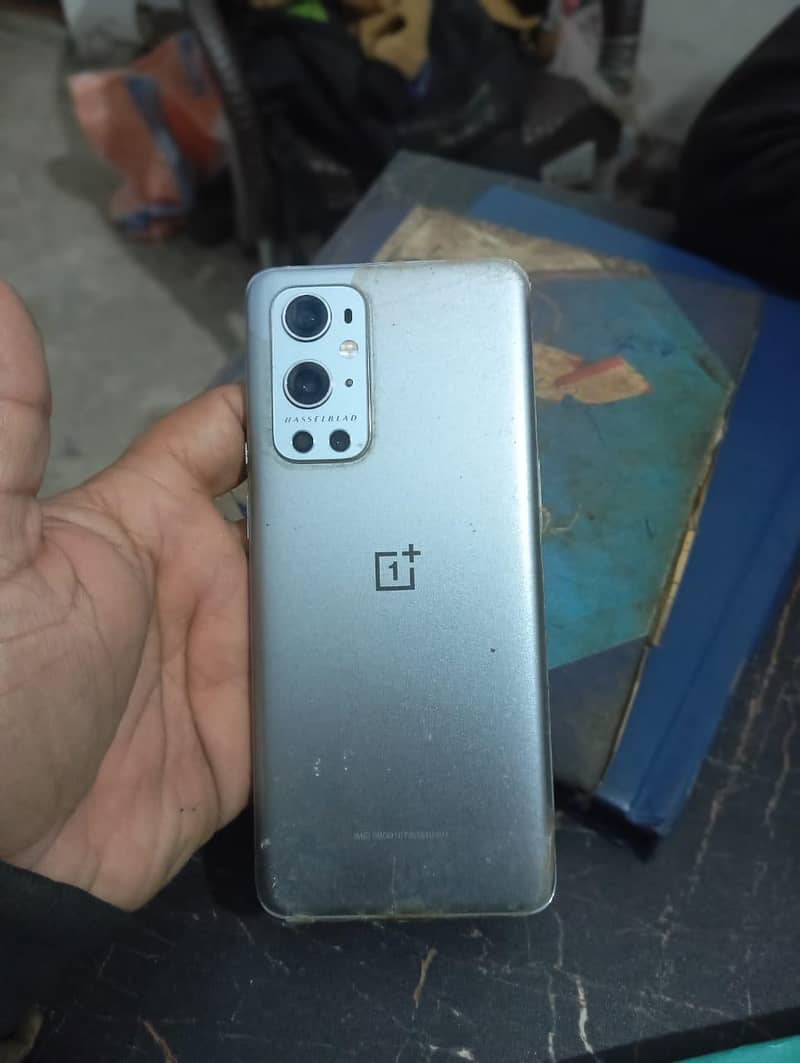 Oneplus 9 Pro [Sim working] 4