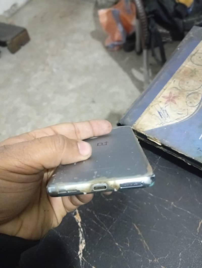 Oneplus 9 Pro [Sim working] 5