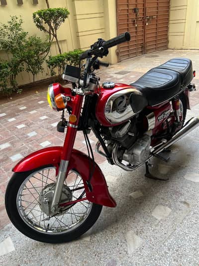 Honda CD 200 road master model 1980 for urgent sale