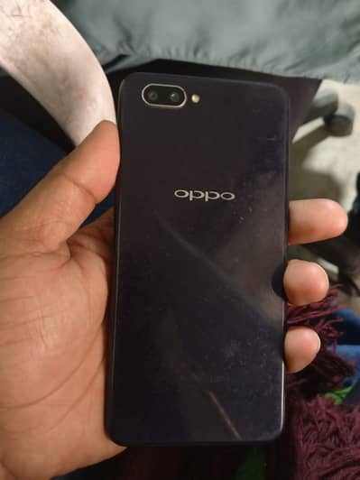 Urgent sale phone oppo