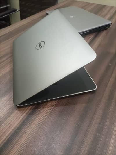 DELL XPS 15.9530 Core i5-4th Gen 8GB Ram 128GB SSD Touch Screen