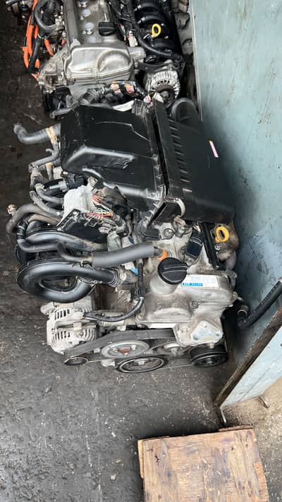 Vitz 2010 2sz 13cc Japan. s