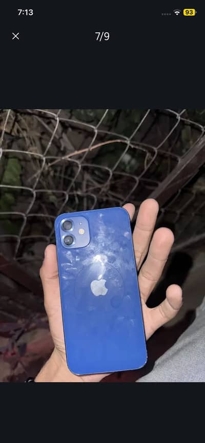 Iphone 12 lush conditon no dot no shade and read my add