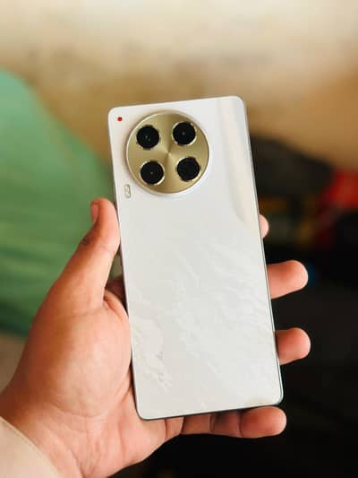 Tecno Camon 30 12/256