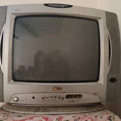 LG TV Golden Eye model