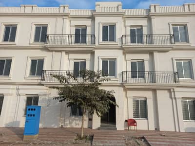 2 Bed Beautiful Ready Apartment Available For Sale In Bahria Orchard Phase 4 Block G5