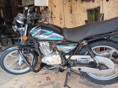 Suzuki GS 150 SE 2021