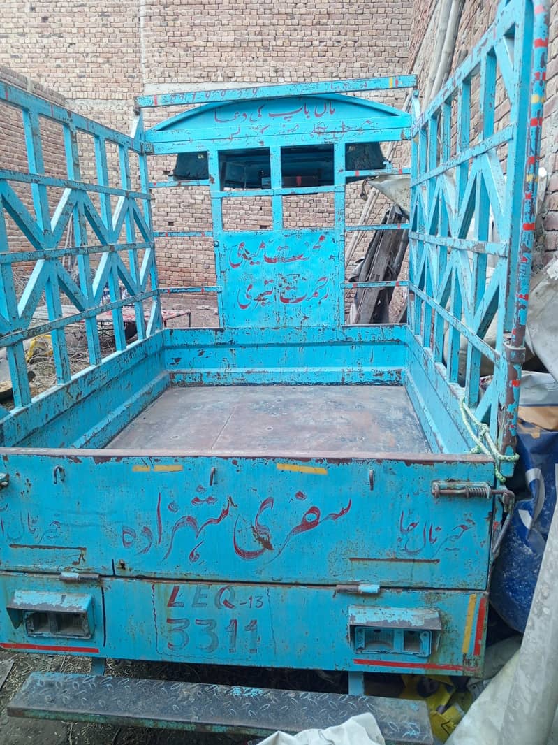 loader rickshaw 8