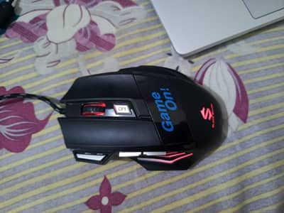 RGB Gaming Mouse (Mako M6)