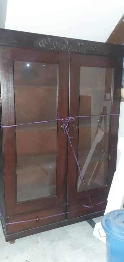 showcase good condition