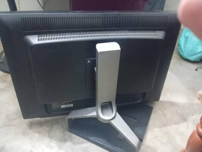 Hanna. s brand 28 inch LCD penal mai ik line h computer wali h