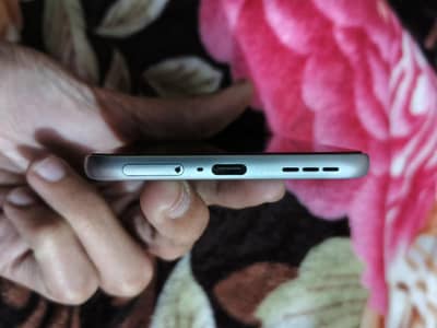 Infinix Hot 60 Pro Plus complete box pack . . 8+8/256