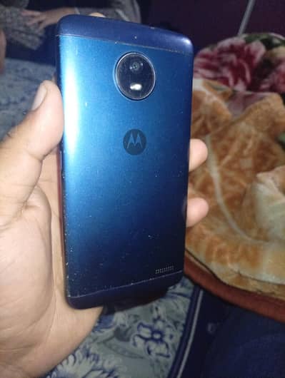 moto e4