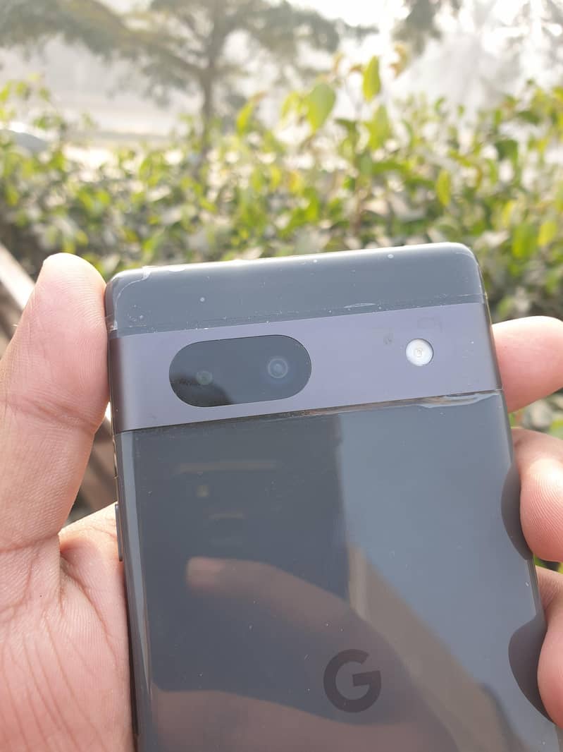 Google pixel 7a 4
