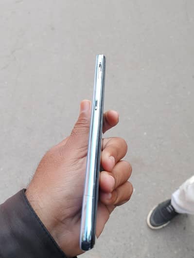 S1.4GB. 128GB. box sat he all ok working condition panel chang