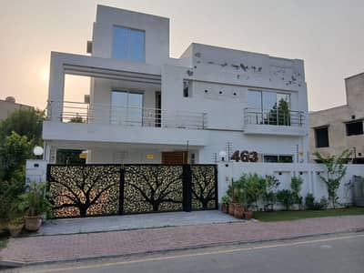 12 Marla Corner House For Sale in Southern Block Bahria Orchard Lahore