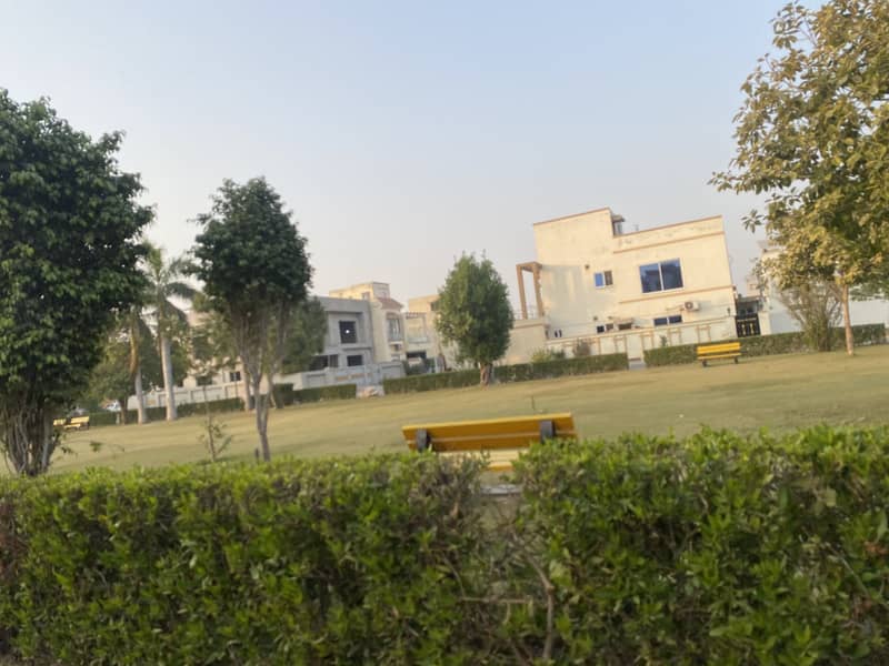 Corner 6.5 Marla Plot 1