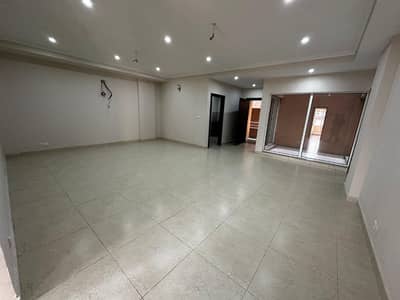 20 Marla Brend New Ground Portion With 3 Bedrooms And Atteched Washrooms Drawing Dining And Tv Lounge Available For Rent