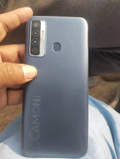 Camon 17 6/128 with box charger
