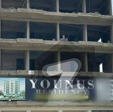 Luxurious Flat For Sale On Prime Location With Easy Installments