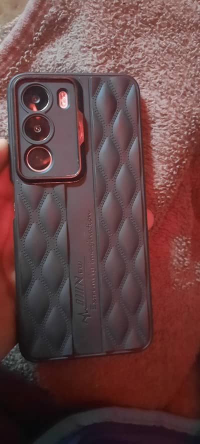 Realme C71  8/128  with box  Protector  is minor damged