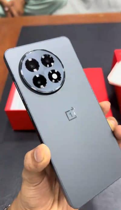 ONE plus 13r non PTA