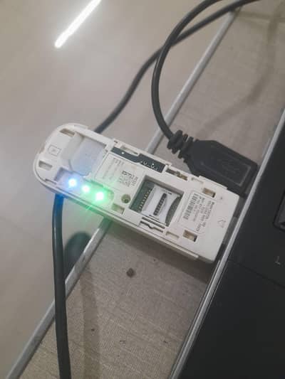 Zong4g wifi usb device all sim working backcover nh