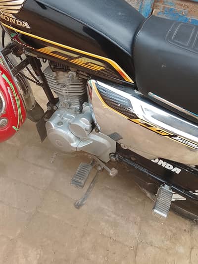 Honda 125self exchange possible with 125 Honda  2024