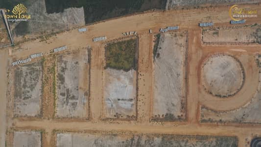 200 yards plot for sale on instalment