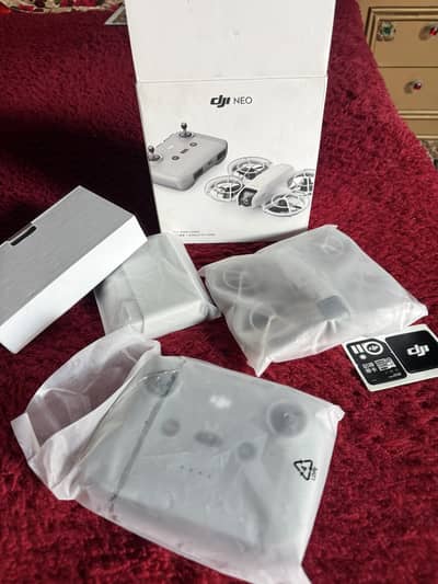 DJI Neo drone