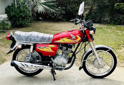 Honda CG 125 2021 Model Total genuine only 4500km use bst for 23/24/25