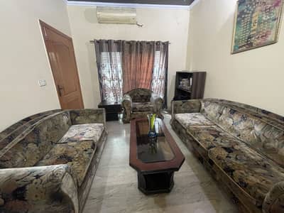 Sofa set with table