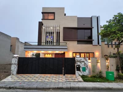 5 Marla Brand New Beautiful House For Rent in Bahria Town Lahore