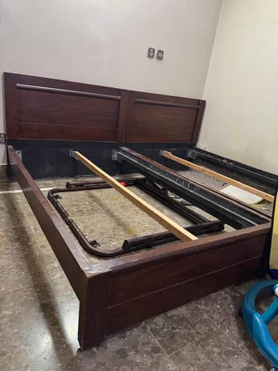 Sell single bed & sofas