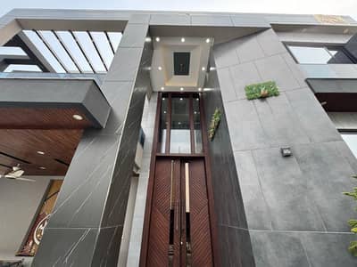 10 MARLA LAKE NEW LUXURY LOWER FOR RENT GULMOHAR BLOCK