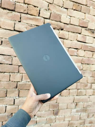 Dell 5470 i5 6Th Generation