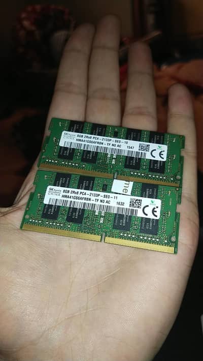 SK hynix 8GB DDR4 Laptop RAM 2133MHz.
