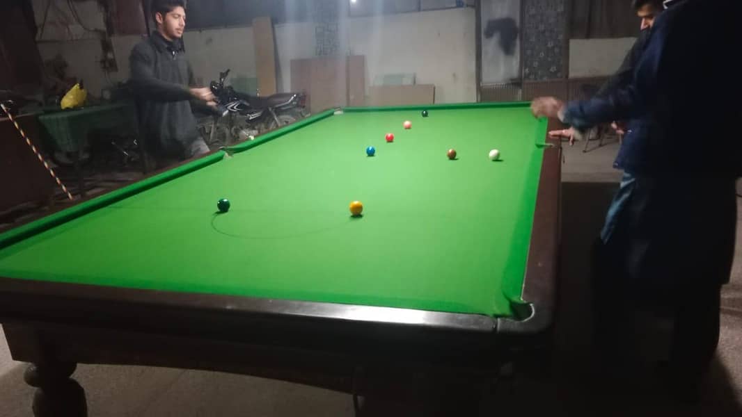 snooker table 0