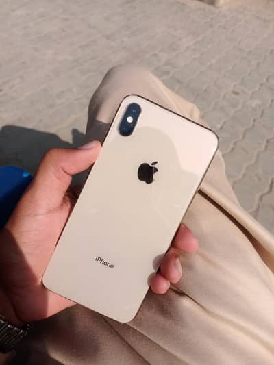 iPhone xs max 64gb battery change ha achi battry ha time boht achi dat