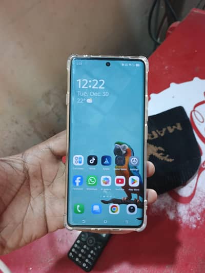 Tecno Camon 40 pro