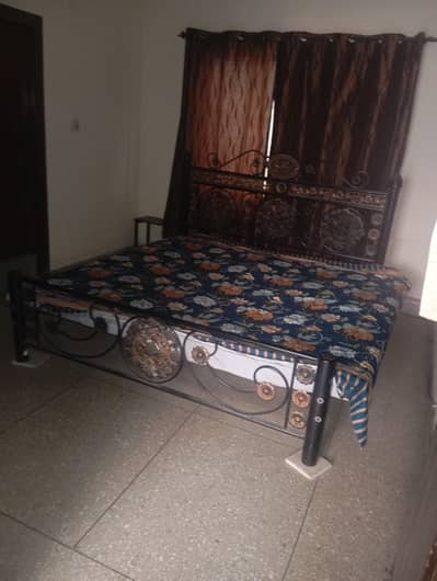 iron bed