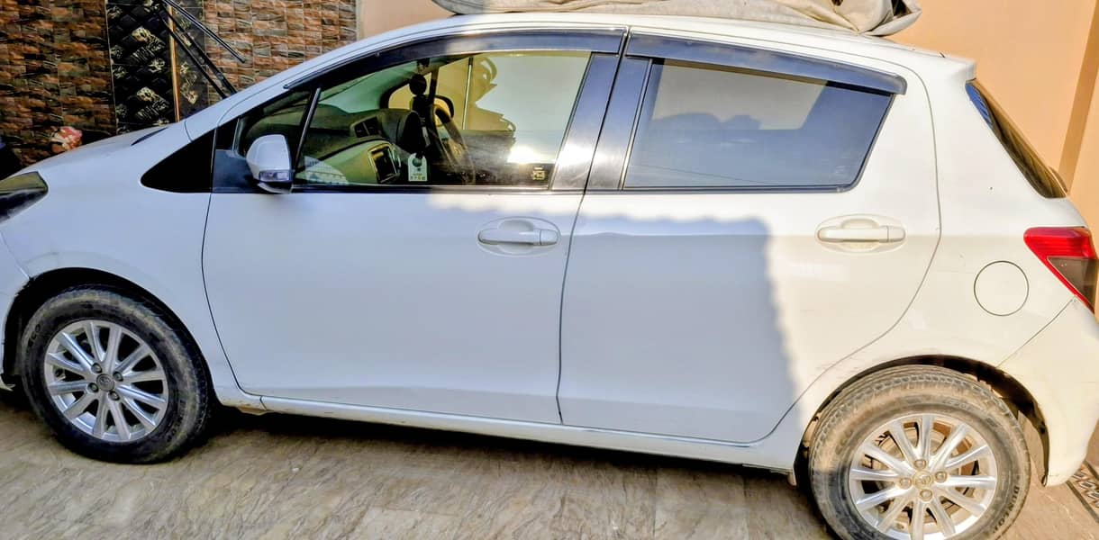 Vitz fully Automatic 0