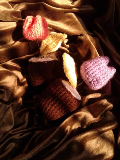 Tulip flower pot (hand made)