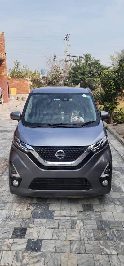 Nissan Dayz Hybrid Highway Star x Pro Pilot Turbo